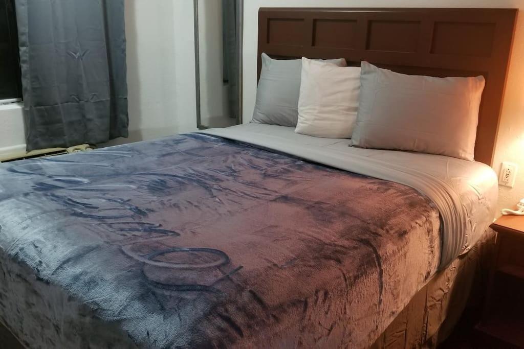 Osu King Bed Hotel Room 109 Wi-Fi Booking Stillwater Εξωτερικό φωτογραφία